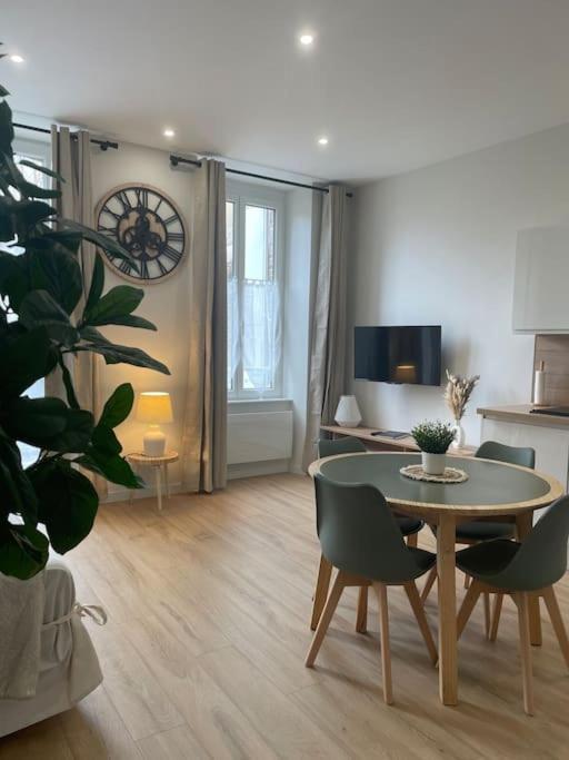 Joli Appartement Avec Parking - Proche Centre Ville Chartres Extérieur photo