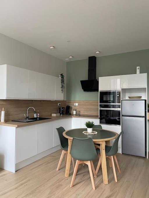 Joli Appartement Avec Parking - Proche Centre Ville Chartres Extérieur photo